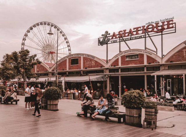 Bangkok Sehenswuerdigkeiten Asiatique Market